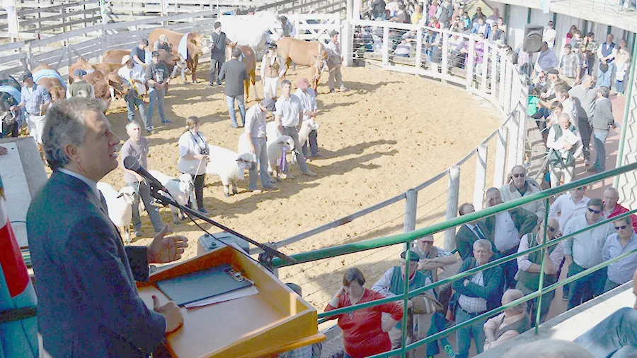 Hoy quedará formalmente inaugurada la Expo Rural de Gualeguaychú. Se espera la presencia del ministro de Agricultura, Ganadería y Pesca de la Nación Luis Miguel Etchevehere.