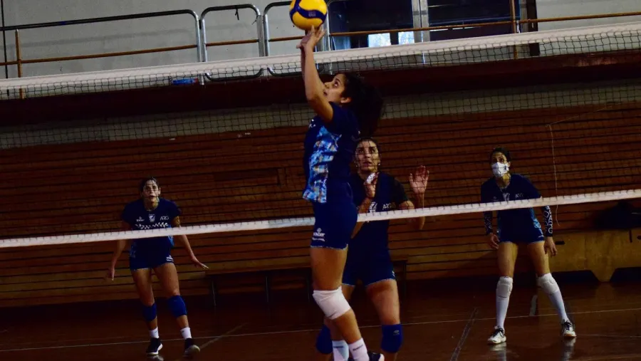 Vóley: con la entrerriana Sabrina Germanier, Las Panteras llegaron a Croacia