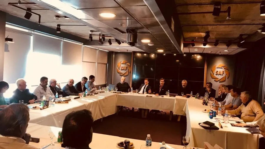 Superliga: rechazaron reducir la cantidad de descensos