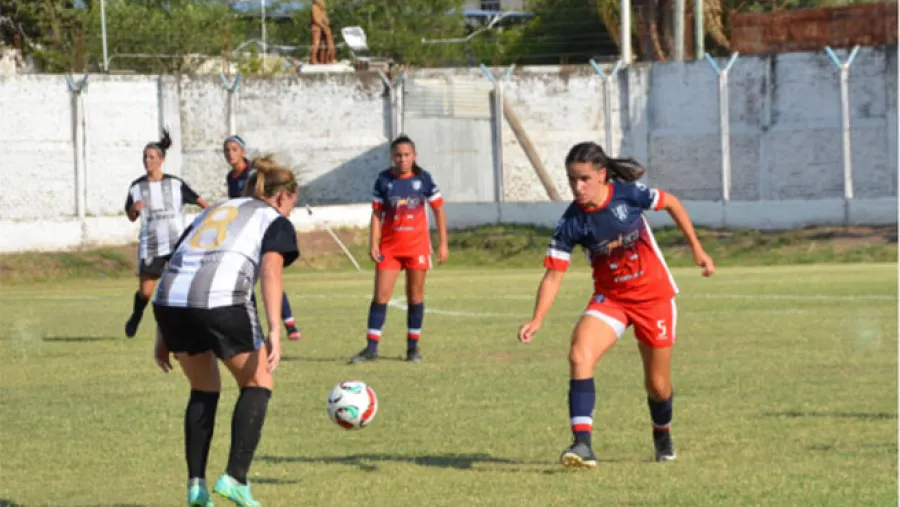 San Benito y Santa María de Oro definirán la Copa Entre Ríos Femenina en María Grande