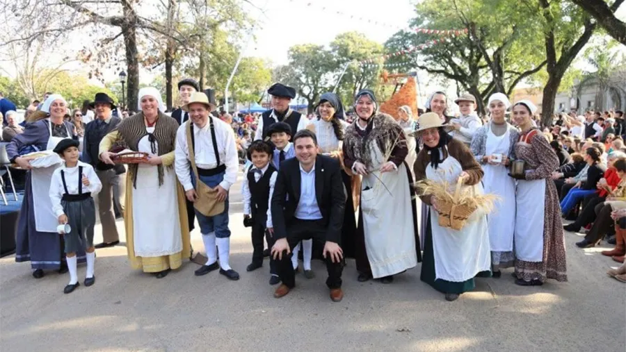 Este domingo se realizó en San José el tradicional desfile de la 36 Fiesta Nacional de la Colonización.