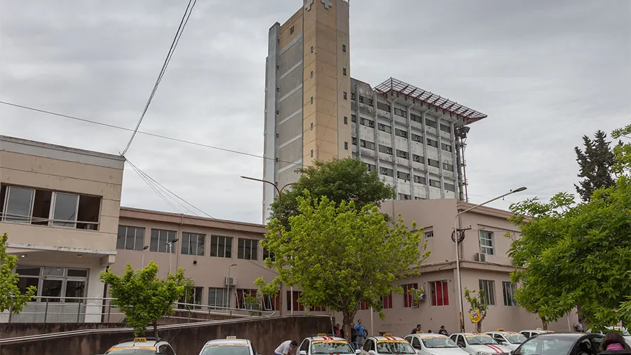El gobierno anunció que los anestesistas del Hospital San Roque levantaron la medida que impedía realizar las cirugías. El gobierno anunció que los anestesistas del Hospital San Roque levantaron la medida que impedía realizar las cirugías.