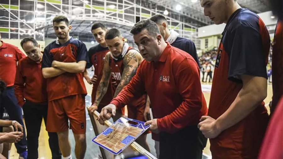 Cristian Santander expuso para la Mesa de Desarrollo del Básquet Femenino de la FBER