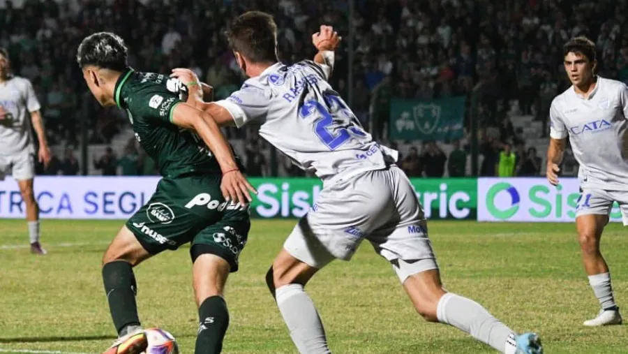 Fútbol: Sarmiento se conformó y Godoy Cruz le empató un duelo clave en Junín