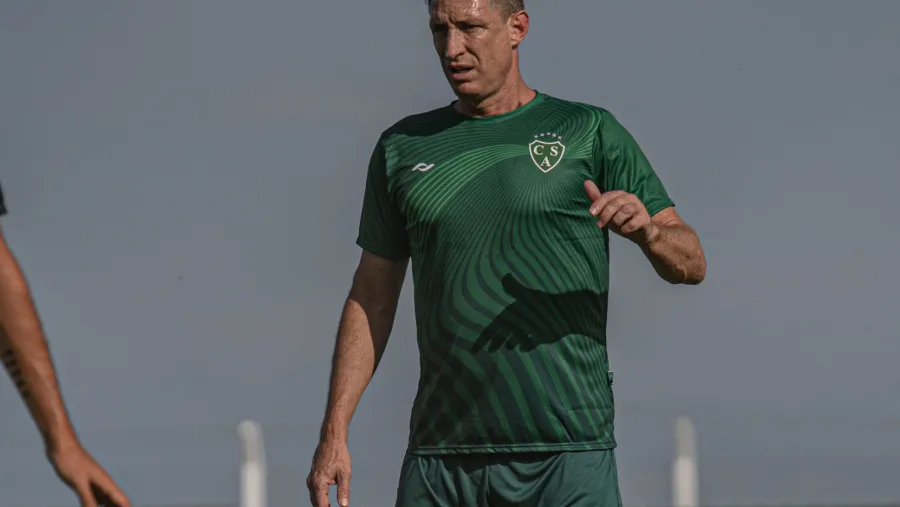 El ex DT de Patronato Facundo Sava aceptó ser entrenador de Sarmiento de Junín El ex DT de Patronato Facundo Sava aceptó ser entrenador de Sarmiento de Junín