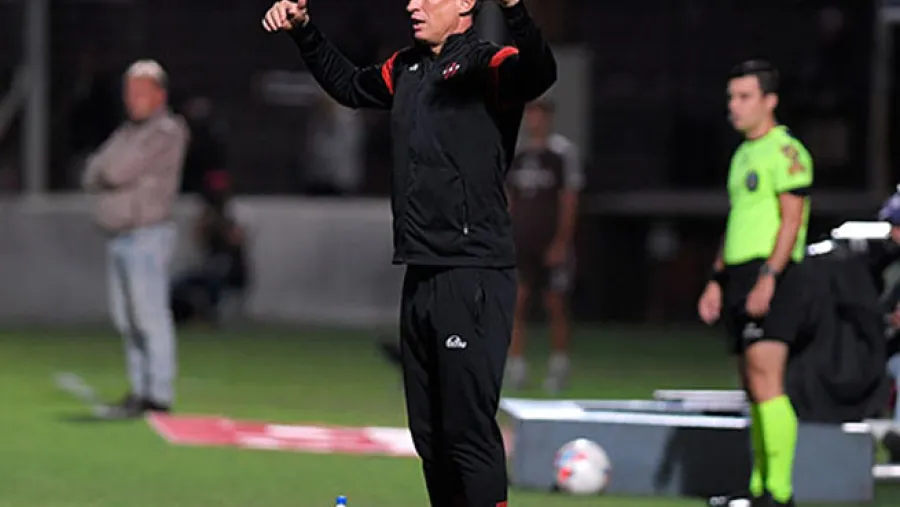 Sava palpitó su debut de local en Patronato: “Será un placer encontrarme con los hinchas”