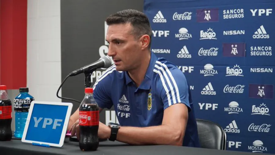 Fútbol: Lionel Scaloni confirmó el equipo para enfrentar a Chile