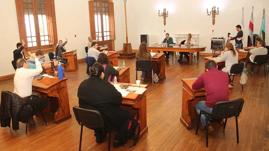 Fotografía de archivo del HCD de Gualeguaychú que aprobó gravar a los bancos y entidades financieras que operan en esa localidad. Fotografía de archivo del HCD de Gualeguaychú que aprobó gravar a los bancos y entidades financieras que operan en esa localidad.