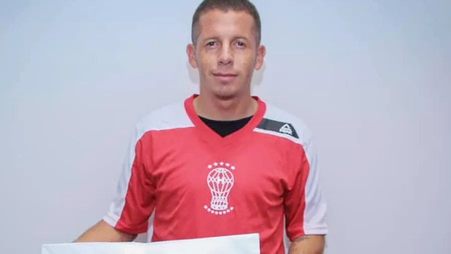 Fútbol: Huracán oficializó la llegada del entrerriano Nicolás Silva