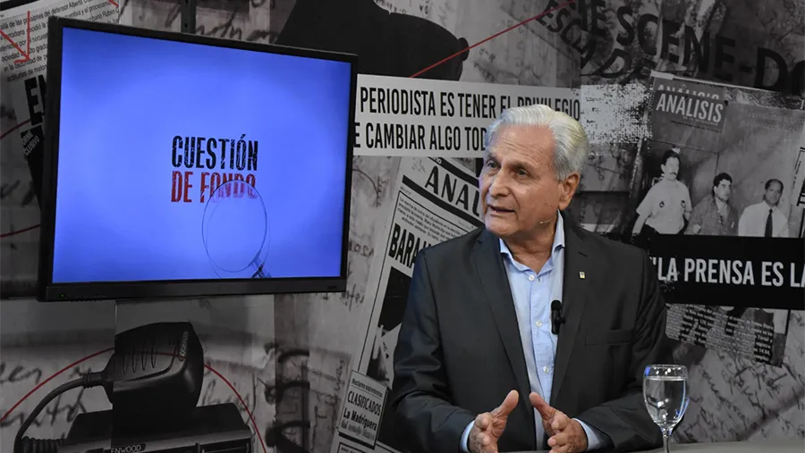 Gustavo Solanas fue muy crítico con aquellos legisladores que dejan un manto de sospecha al momento de asumir un voto a cambio de un nombramiento o una obra. “Eso se presta a que hubiera una ´Banelco´ de por medio, como fue alguna vez en el Senado”, manifestó.