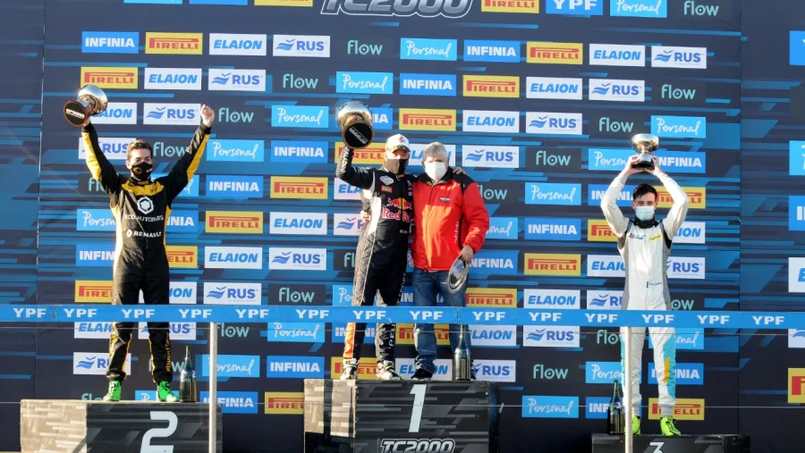  Franco Bosio ganó de principio a fin el Sprint del TC2000 en Paraná