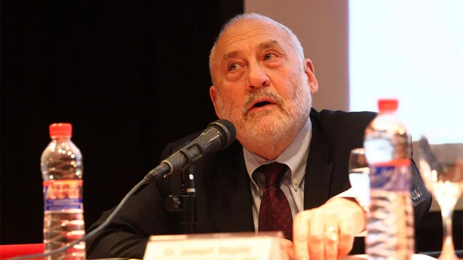 “El mundo pospandémico podría experimentar desigualdades aún mayores a menos que los gobiernos hagan algo”, afirma Joseph Stiglitz. 