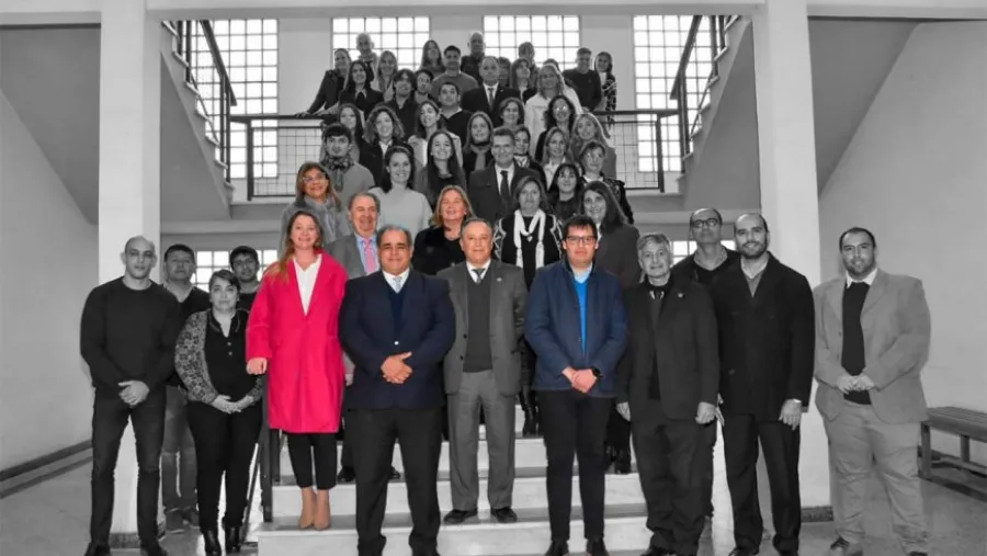STJ con agentes judiciales de Nogoyá STJ con agentes judiciales de Nogoyá