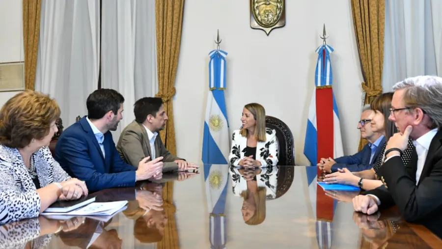 Stratta recibió al ministro Nicolás Trotta