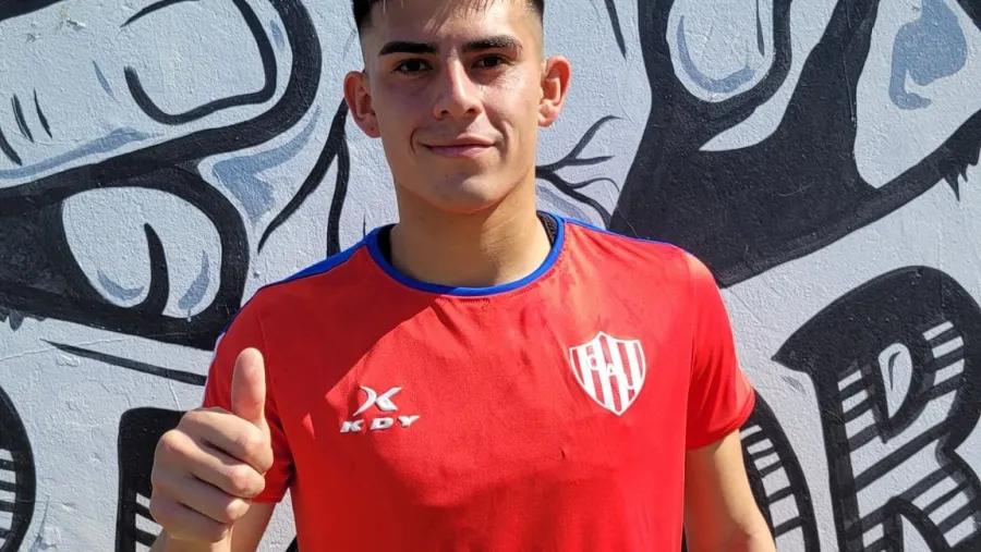 Fútbol: Patricio Tanda es la segunda cara nueva de Unión de Santa Fe