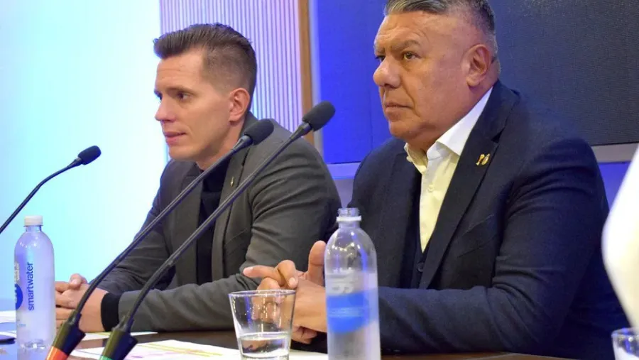 'Chiqui' Tapia: “El modelo del fútbol argentino no cambiará con sociedades anónimas” 'Chiqui' Tapia: “El modelo del fútbol argentino no cambiará con sociedades anónimas”