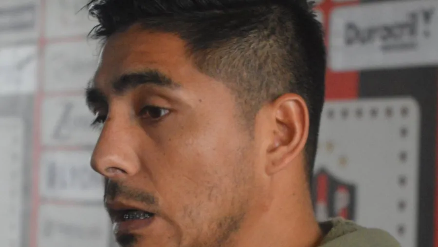 Tarragona llegó a Vélez: “Estoy muy contento por poder venir a esta institución"