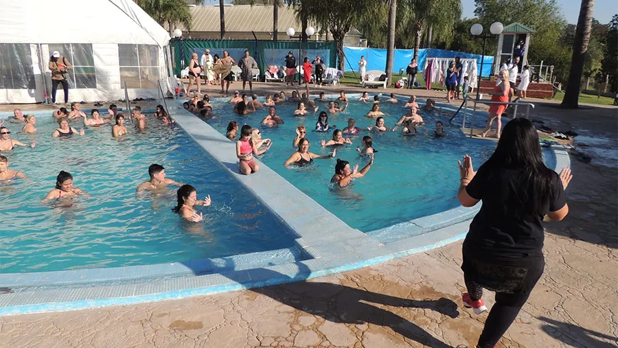 El beneficio económico durante las vacaciones de invierno superó los 18 mil millones de pesos a partir de la visita de 700.000 turistas y una ocupación hotelera promedio del 74 por ciento. El beneficio económico durante las vacaciones de invierno superó los 18 mil millones de pesos a partir de la visita de 700.000 turistas y una ocupación hotelera promedio del 74 por ciento.