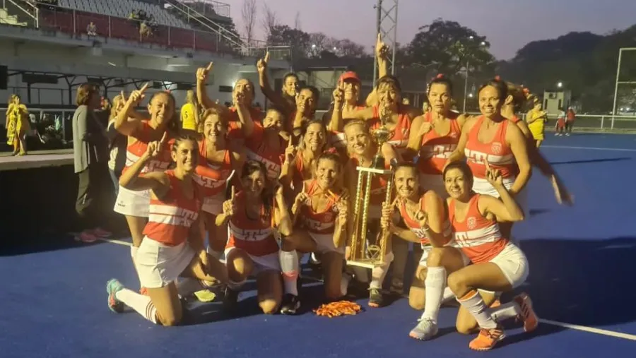 Torneo Nacional Mamis Hockey: Talleres Rojo se consagró campeón de la Copa de Oro Torneo Nacional Mamis Hockey: Talleres Rojo se consagró campeón de la Copa de Oro