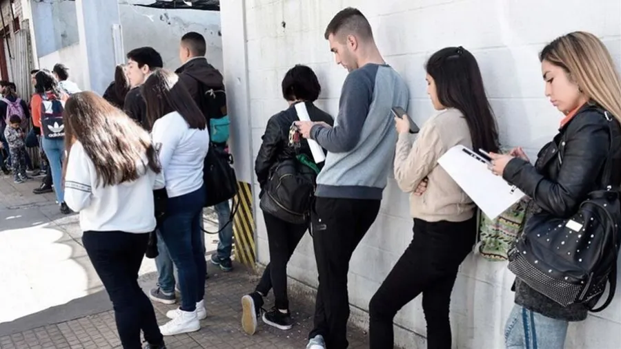 El empleo informal crece progresivamente. El empleo informal crece progresivamente.