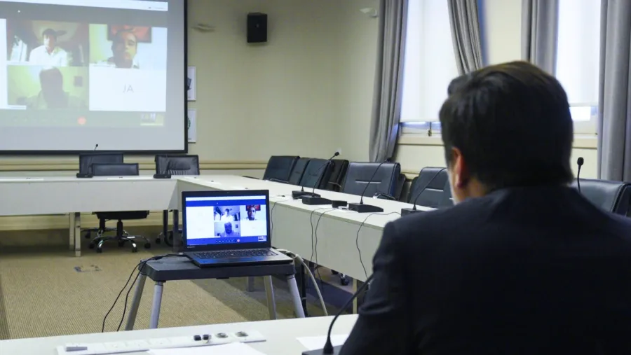 Trotta analizó medidas con representantes de los colegios privados del país