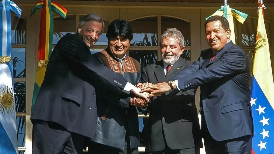¿Se volverá a izar la bandera de la integración regional que flameó en 2007, cuando se firmó el acta constitutiva del Banco del Sur? ¿Se volverá a izar la bandera de la integración regional que flameó en 2007, cuando se firmó el acta constitutiva del Banco del Sur?