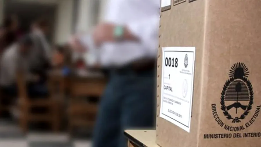 El Gobierno nacional trabaja con la Cámara Electoral en la elaboración de un protocolo para proteger a las personas. El Gobierno nacional trabaja con la Cámara Electoral en la elaboración de un protocolo para proteger a las personas.