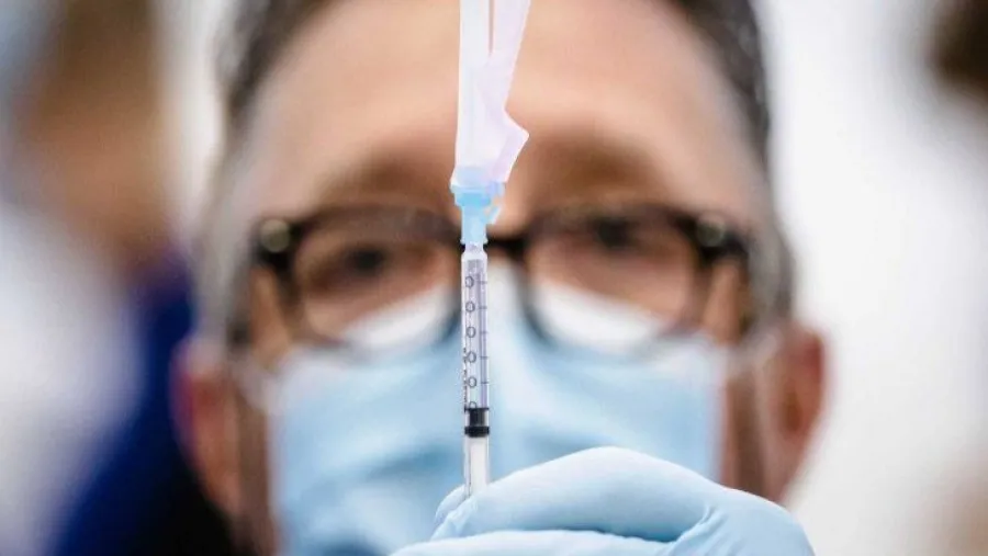 El domingo llegará al país un vuelo con 864 mil dosis de la vacuna de AstraZeneca