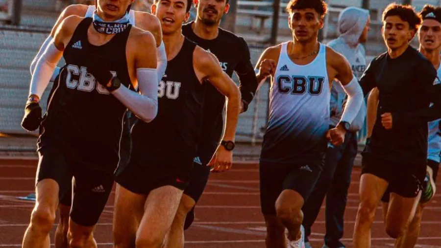 Atletismo: el entrerriano Dylan Van der Hock bajó los 14 minutos en 5000 metros