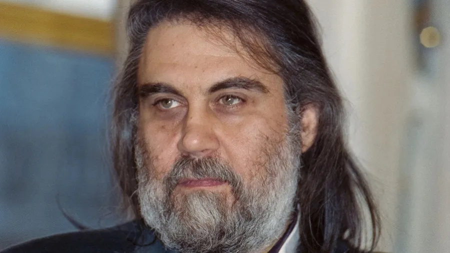 Vangelis comenzó su carrera como músico junto a bandas de pop griegas en la década de los ´60.