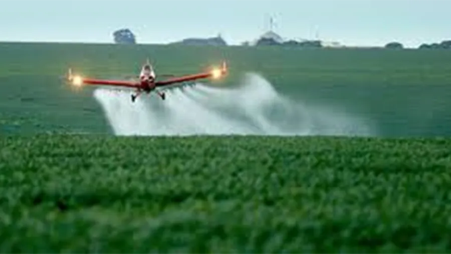 Las evidencias negativas y a veces letales para la salud de los agrotóxicos son tan evidente, que sólo desde la política se admite su aplicación sin atenuar sus consecuencias.