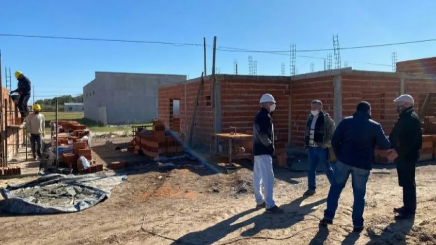 La provincia reanuda la construcción de viviendas en Crespo La provincia reanuda la construcción de viviendas en Crespo