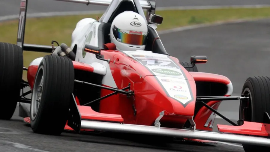 Bruno Chiapella Werner Competición prueba con Bruno Chiapella para la Fórmula Renault