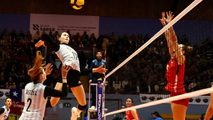 Vóley: con presencia entrerriana, “Las Panteritas” debutaron con un triunfo ante Chile
