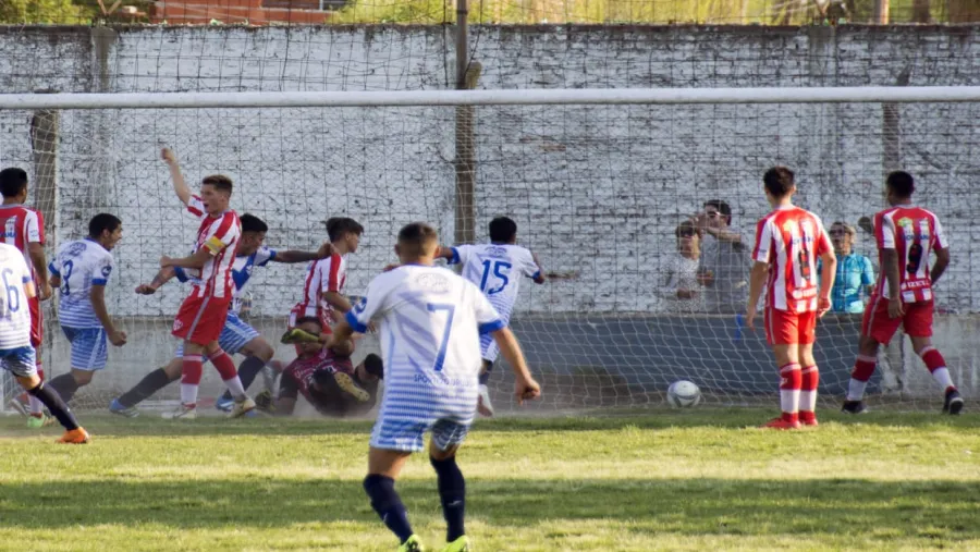 Fútbol: Atlético Paraná y Sportivo Urquiza se cruzarán con equipos santafesinos