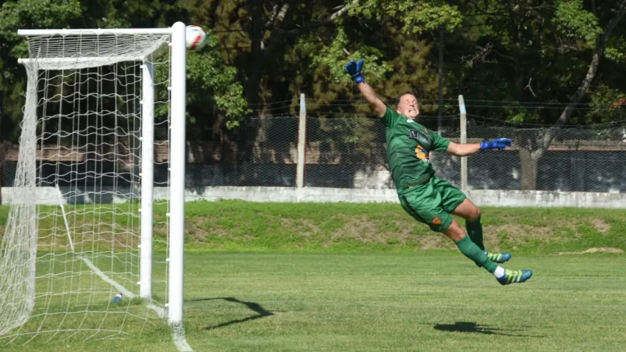 Sportivo Urquiza derrotó a Neuquén en el inicio de la Supercopa “Julio Goyeneche”
