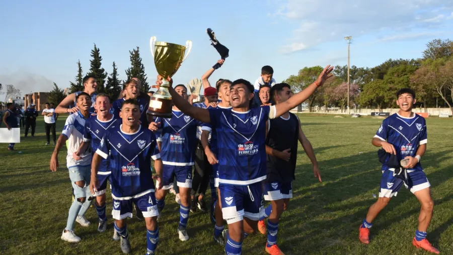 Sportivo Urquiza se consagró bicampeón de la Liga Paranaense de Fútbol