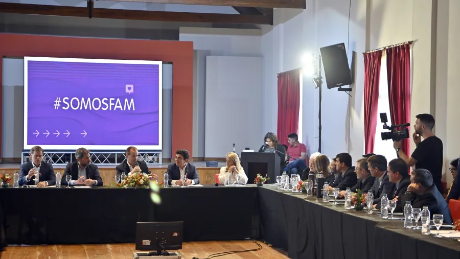 La Federación Argentina de Municipios de la Región Centro se reunió en Gualeguaychú