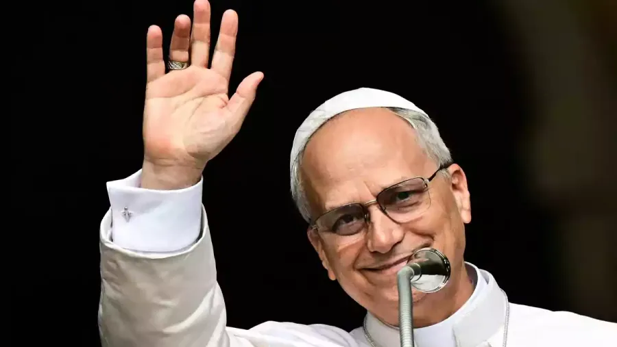 León XIV insistió en que la verdadera fuerza para mantener esa coherencia se encuentra en la unión con Cristo.