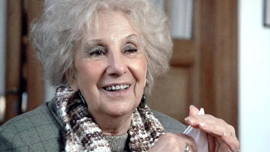 Carlotto Estela
