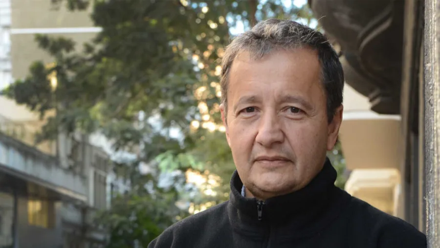 El diputado provincial de Santa Fe vinculó a los laboratorios contaminado con el narcotráfico.