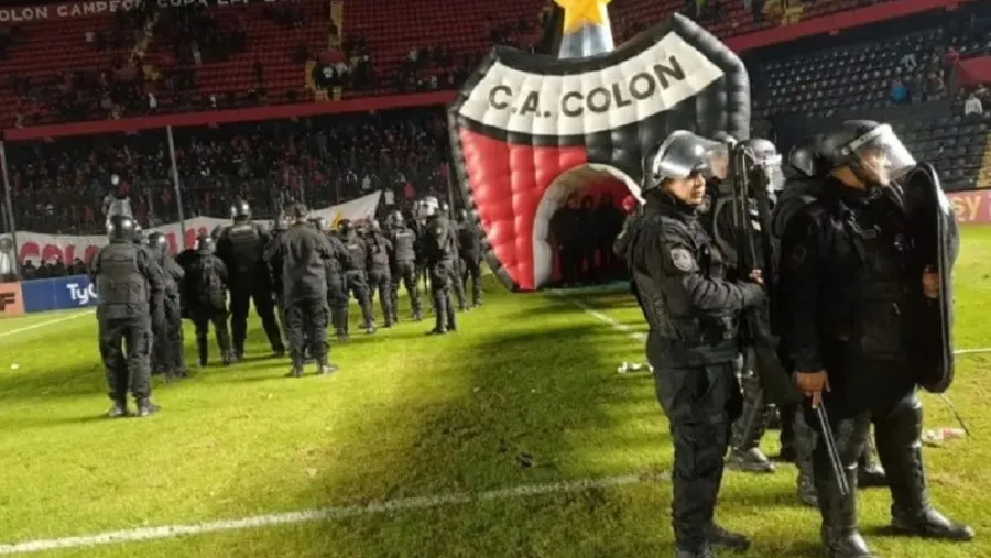 Colón