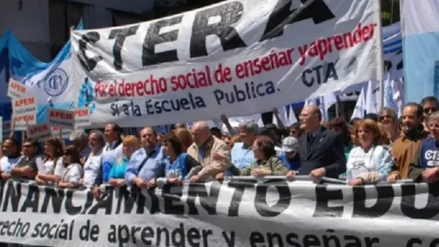 Este lunes hay paro docente convocado por Ctera.