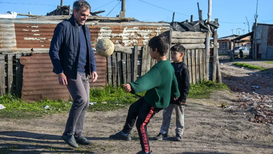  Michel criticó el recorte de fondos y la falta de entrega de alimentos a comedores y merenderos comunitarios 