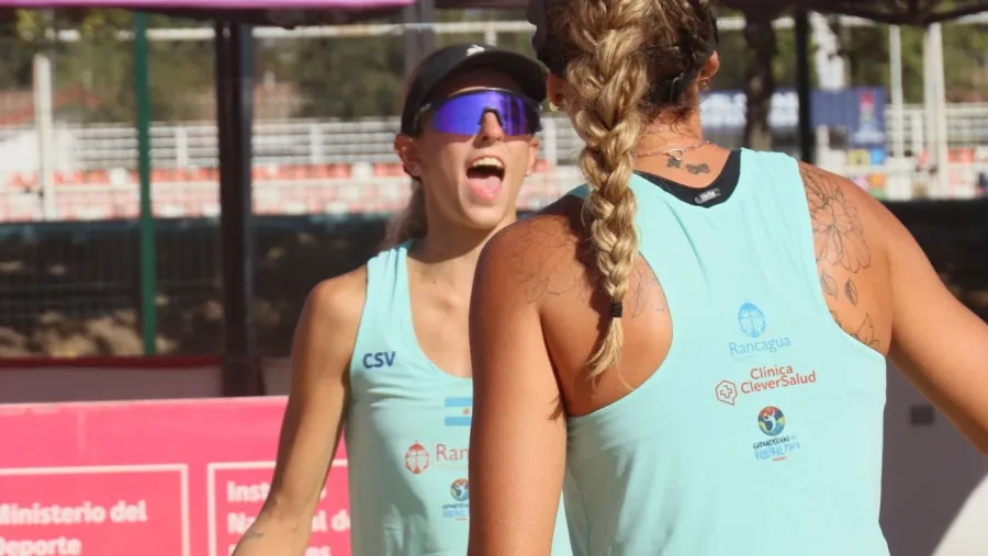 Victoria Michel y Brenda Churín