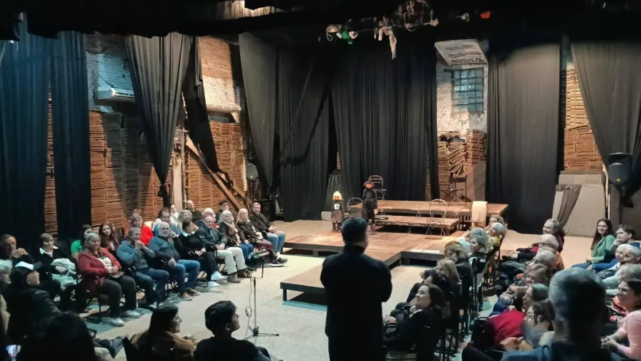 "Una de Pirandello", con Mario Martínez