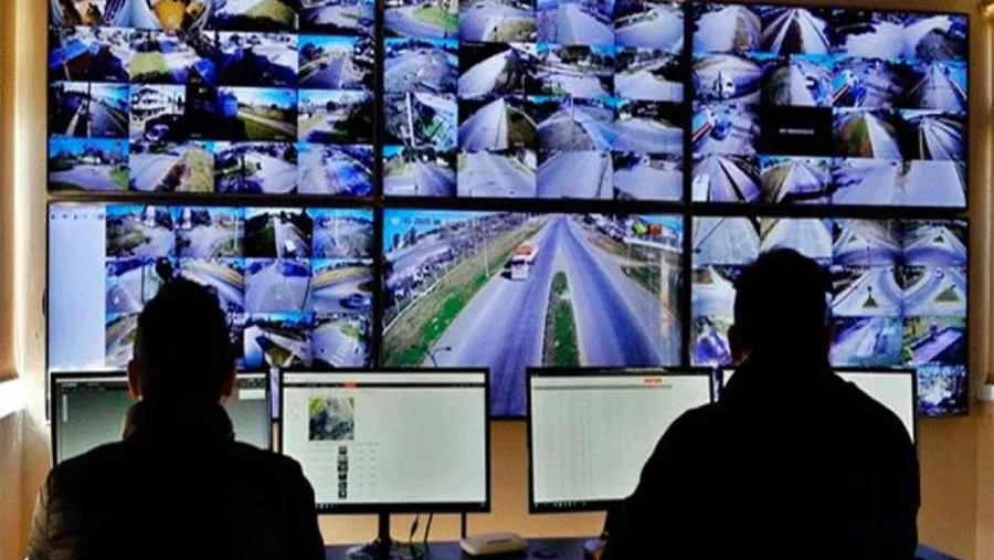 La Justicia anuló la sanción a un policía que puso cortinas en una sala de videovigilancia