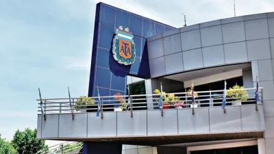 Con los cinco futbolistas, la selección argentina inició su concentración en Ezeiza