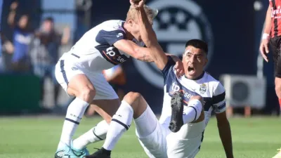 Por ahora, Colón no avanzó en las negociaciones por el entrerriano Paolo Goltz