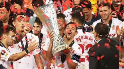 Con Ocampos, Banega y Vázquez, Sevilla gritó campeón de la Europa League
